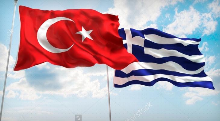 علما تركيا واليونان.jpg