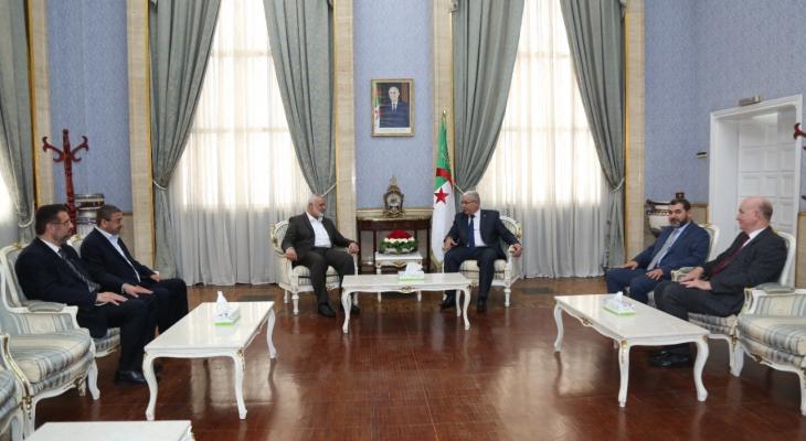 وفد حماس في الجزائر خلال زيارة سابقة