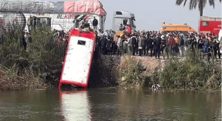 سقوط حافلة في مصر