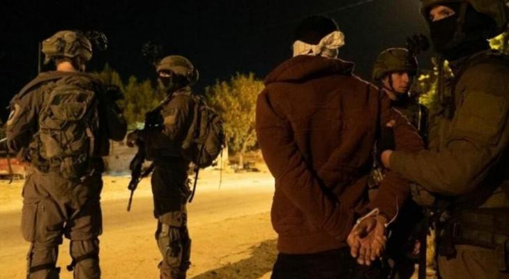 خلال اعتقال قوات الاحتلال لشاب فلسطيني
