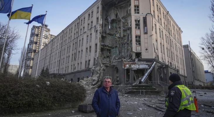 العاصمة الأوكرانية كييف بعد القصف الروسي أمس الأحد.jpg