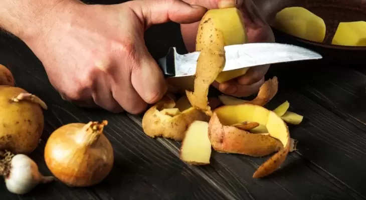 قشور البطاطس