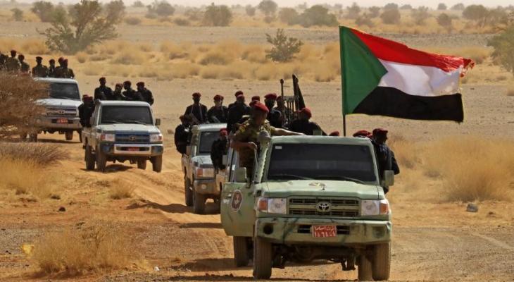 قافلة عسكرية في السودان.jpg