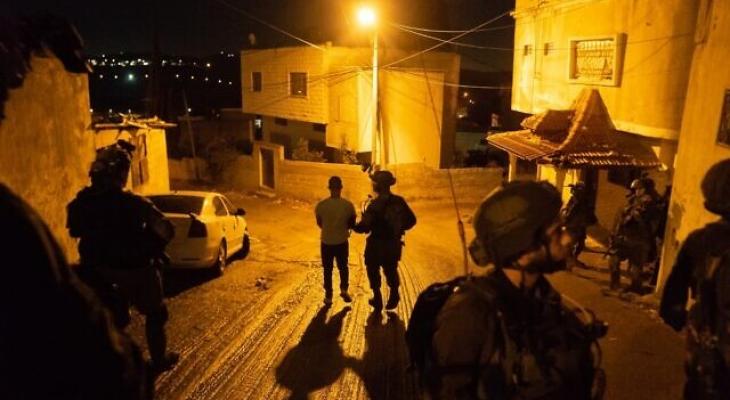 خلال اعتقال فلسطيني من الضفة.jpeg