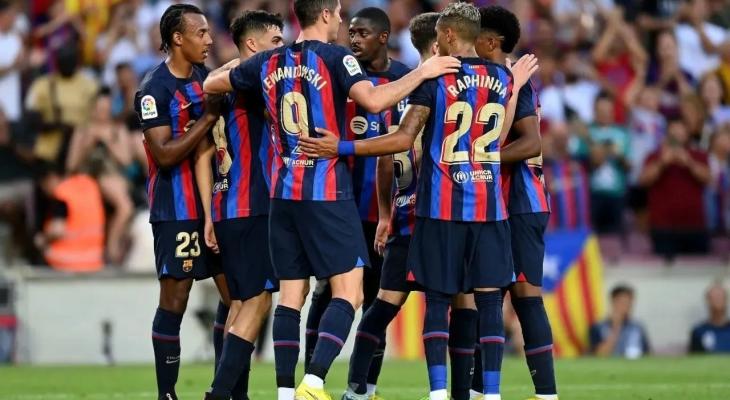 برشلونة يستعيد مدافعه قبل مواجهة دوري أبطال أوروبا