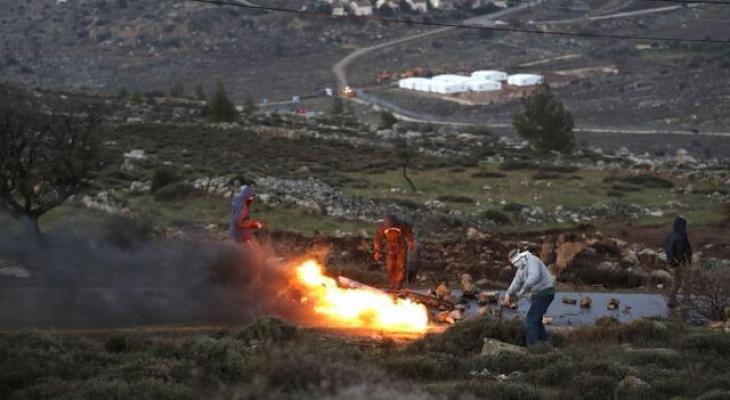 مستوطنون يُضرمون النار في أراض فلسطينية.jpg