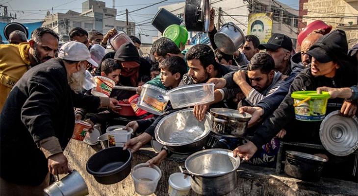 food-distribution-al-shaboura-camp-in-gaza-media (1).jpg