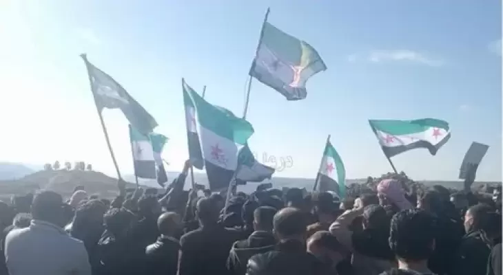 تظاهرة بريف درعا رفضا للاحتلال الإسرائيلي لبلداتهم