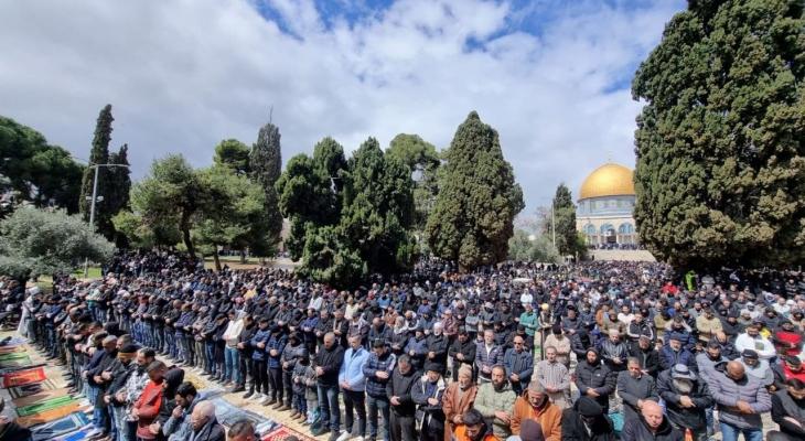 صلاة الجمعة في المسجد الأقصى