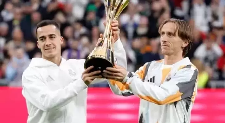 ريال مدريد يخطط لتجديد عقدي مودريتش وفاسكيز 