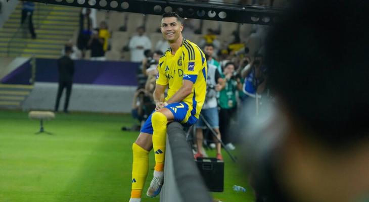 رونالدو يتلقى 4 عروض من أندية كأس العالم للأندية