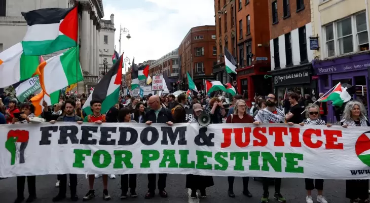 تظاهرة في أيرلندا دعما لفلسطين.webp