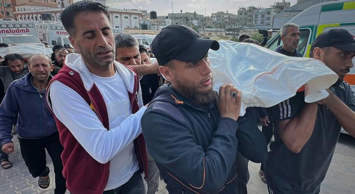 وداع وتشييع شهداء ارتقوا في خانيونس من مستشفى ناصر جنوب قطاع غزة 2.jpg