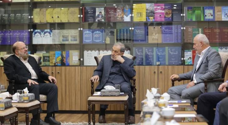 لقاء ممثلي حماس والجهاد مع المستشار الإيراني  (1).jpg