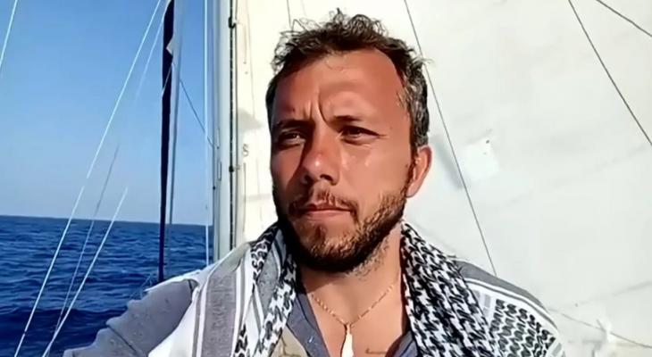 الناشط البرازيلي، تياغو أفيلا،