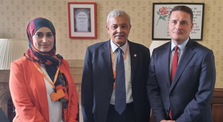 زيارة الهلال الأحمر