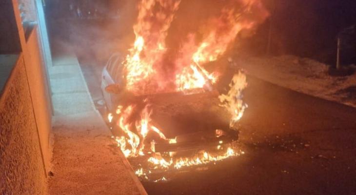 إحراق مركبات في الطيبة