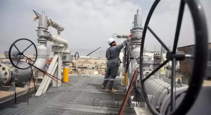 محطة توريد نفط.webp