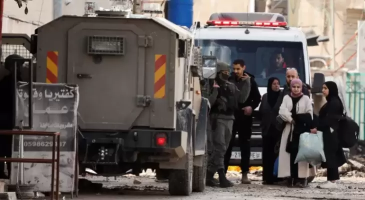 خلال احتجاز قوات الاحتلال للفلسطينيين في جنين.webp