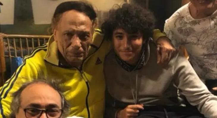 أحدث صورة لعادل إمام.jpg