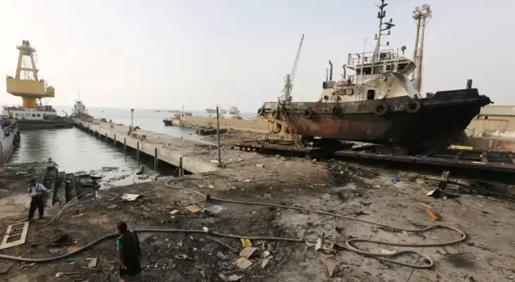من قصف سابق لميناء الحديدة.jpeg