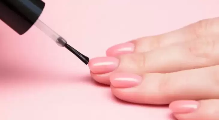 طلاء الأظافر
