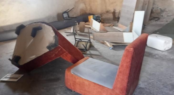 مستوطنون يدنسون مسجد بيت الشيخ في خربة طانا شرق نابلس