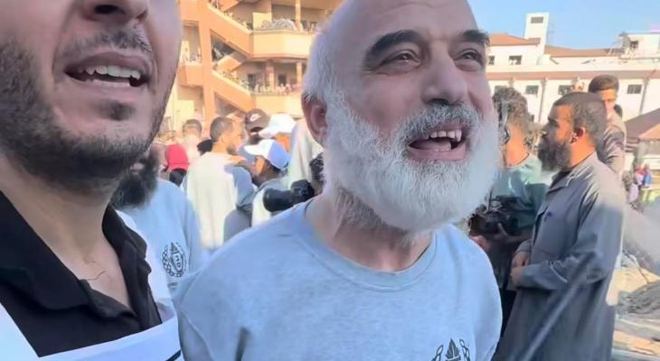 لحظة الإفراج عن الصحفي عماد الافرنجي