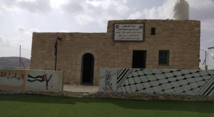 مدرسة التحدي في خربة ابزيق