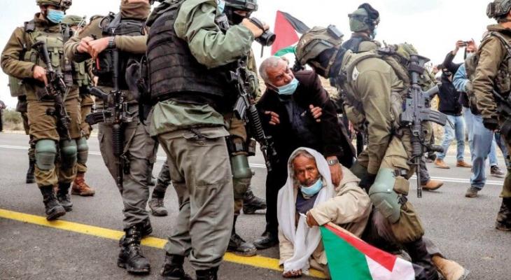 الاعتداء على مسن فلسطيني.jpg