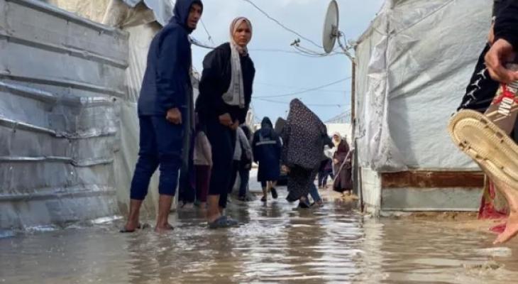 خيام النازحين تغرق.jpg