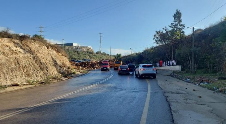 اغلاق بلدة الزاوية.jpg
