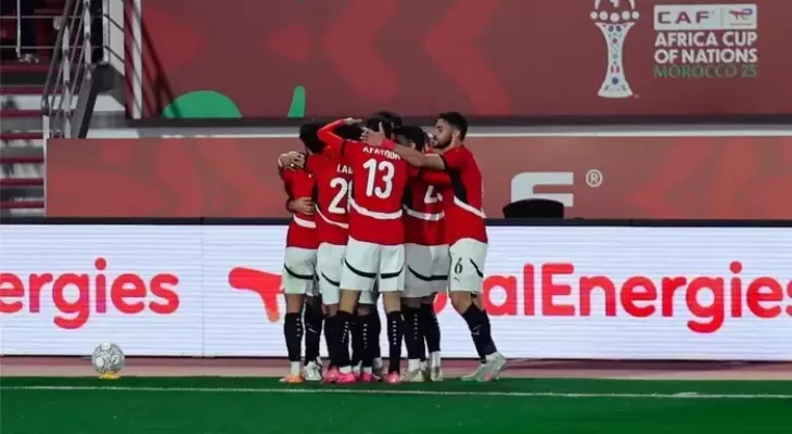 مصر تتربع في صدارة مجموعتها وتتأهب لمواجهة نارية في أمم إفريقيا