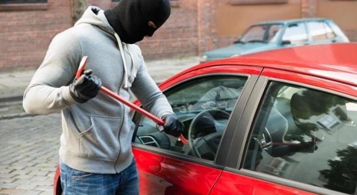 سرقة مركبات بالضفة الغربية