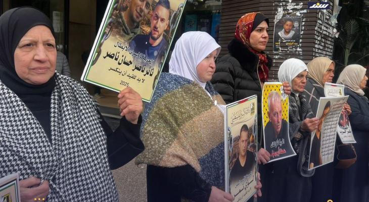 اعتصام وسط نابلس تضامناً مع الأسرى في سجون الاحتلال