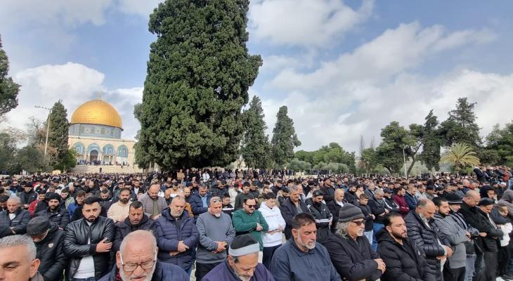 صلاة الجمعة في الأقصى