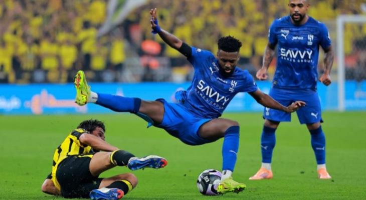 قبل كلاسيكو الليلة .. تاريخ مواجهات الهلال والاتحاد