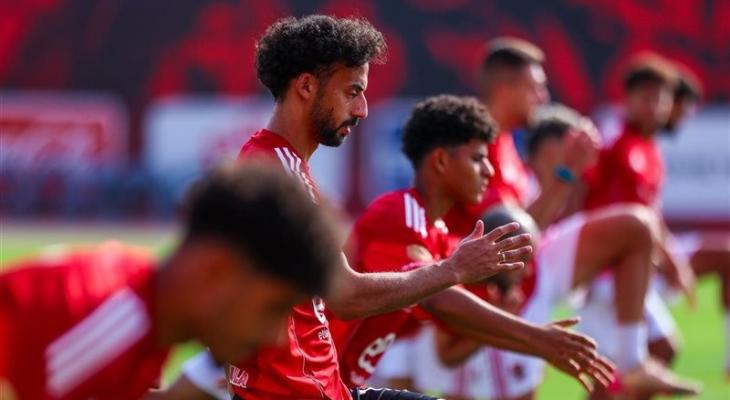 صانع ألعاب الأهلي المصري يُعلن رحيله رسمياً