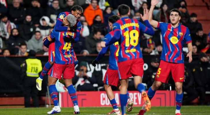 برشلونة يعلن التعاقد مع نجم إنجليزي