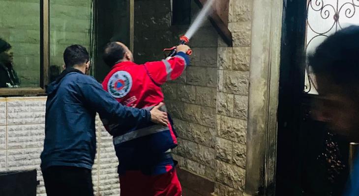 مستوطنون يحرقون مسجدا في دوما جنوب نابلس