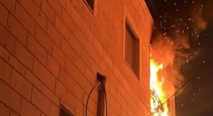 احتراق منزل في مخيم قلنديا