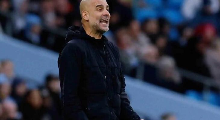 غوارديولا يدافع عن اللاعبين الصائمين في الدوري الإنجليزي
