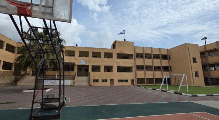 رفع علم الاحتلال على مدرسة في حوارة