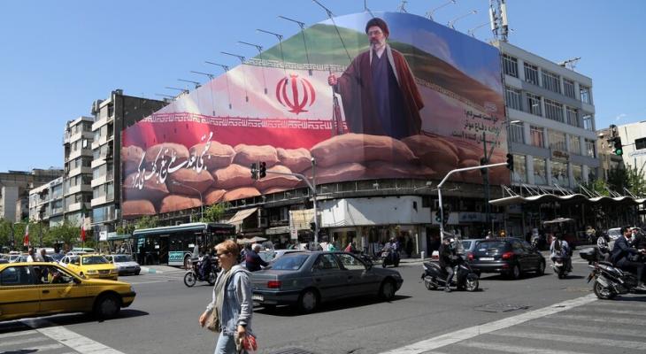 إيران