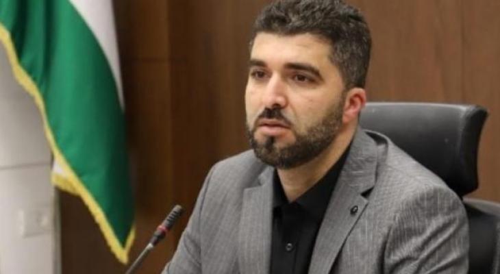 محمد أبو الرب مدير المركز الحكومي