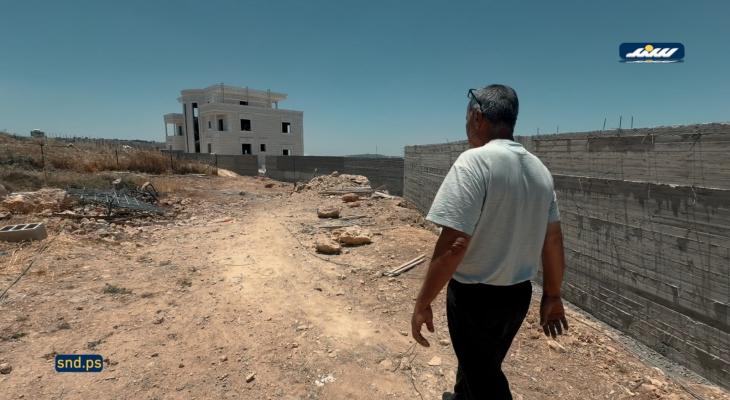 فلسطيني مغترب عائد لأرض وطنه في رام الله