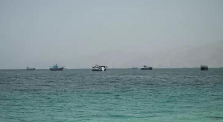 سفن حربية.jpg