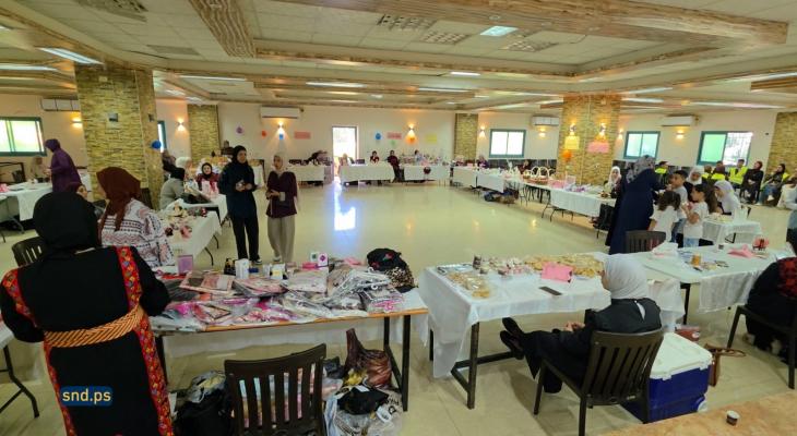 معرض نسوي في العروب لدعم نسوة المخيمات اللاتي يواجهن ظروفًا صعبة.jpg