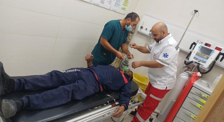 إصابة مواطن في مسافر يطا