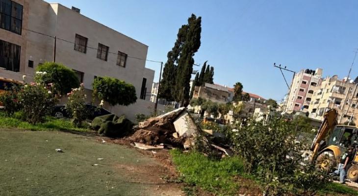 الاحتلال يدمر نُصبًا تذكارية وطنية في طولكرم